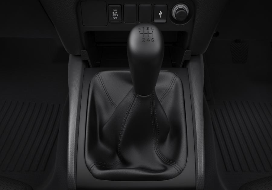 Детали интерьера Mitsubishi Triton Single Cab 2018 года  (TH) (фото 3 из 4)
